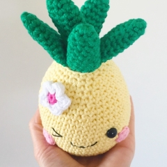 Happy Pineapple amigurumi pattern by Super Cute Design