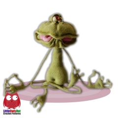 Lucy the Frog amigurumi by LittleOwlsHut