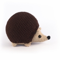 Cute Hedgehog amigurumi pattern by DIY Fluffies