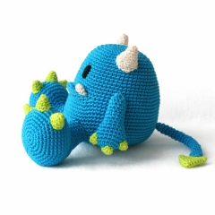 Monster Mr. Blue amigurumi pattern by DIY Fluffies