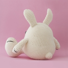 Pip the Bunny amigurumi pattern by DIY Fluffies