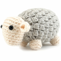 Andy the Sheep amigurumi pattern by Hookabee