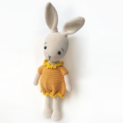 Poppy the Bunny amigurumi pattern by Pepika