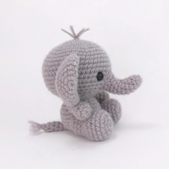Adorable Elephant amigurumi by Theresas Crochet Shop