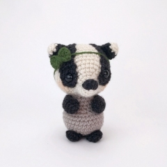 Blossom the Badger amigurumi pattern by Theresas Crochet Shop