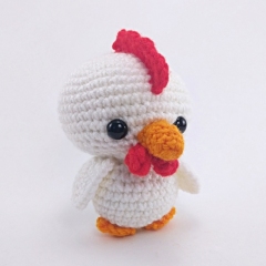 Chirp the Chicken amigurumi pattern by Theresas Crochet Shop