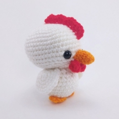 Chirp the Chicken amigurumi by Theresas Crochet Shop
