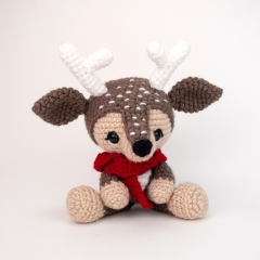 Devin the Deer amigurumi pattern by Theresas Crochet Shop