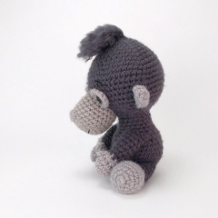 Gus the Gorilla amigurumi by Theresas Crochet Shop