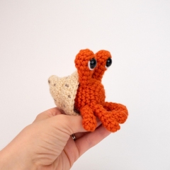 Herman the Hermit Crab amigurumi by Theresas Crochet Shop