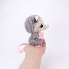 Posie the Possum amigurumi by Theresas Crochet Shop