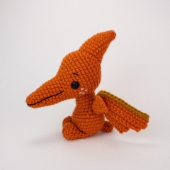 Pterry the Pterodactyl amigurumi by Theresas Crochet Shop