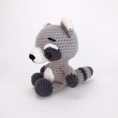 Rex the Raccoon amigurumi by Theresas Crochet Shop