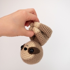 Sammy the Sloth amigurumi by Theresas Crochet Shop
