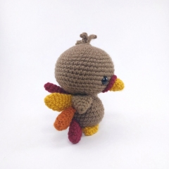 Terrence the Turkey amigurumi pattern by Theresas Crochet Shop