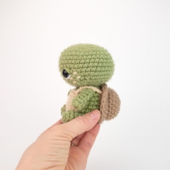 Timmy the Tiny Turtle amigurumi pattern by Theresas Crochet Shop
