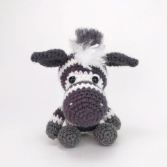 Zane the Zebra amigurumi by Theresas Crochet Shop