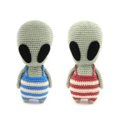 Alien Swimmer amigurumi by RoKiKi