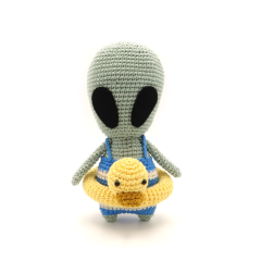 Alien Swimmer amigurumi pattern by RoKiKi