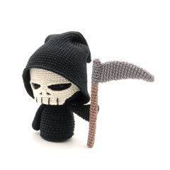 Grim Reaper amigurumi by RoKiKi