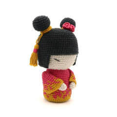 Kokeshi Doll amigurumi by RoKiKi