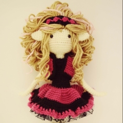 Emma, the Timid amigurumi pattern by Fox in the snow designs