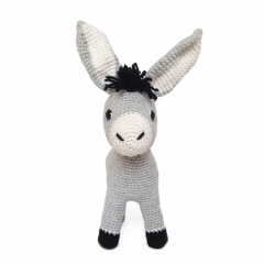Dobby the Donkey amigurumi pattern by YukiYarn Designs