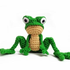 Foggy the Baby Froggy amigurumi pattern by YukiYarn Designs