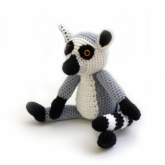 Loki the Ring-tailed Lemur amigurumi by YukiYarn Designs