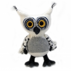 Owen the Owl amigurumi pattern by YukiYarn Designs