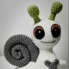 Snail Freddie amigurumi pattern by SKatieDes