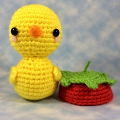 Pudgy Ducky in his Strawberry Hat! amigurumi by Sugar Pop Crochet