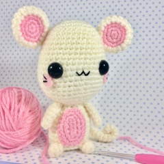 Suzuki, the Practice Mouse! amigurumi pattern by Sugar Pop Crochet