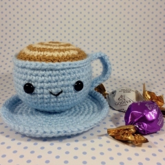 Swirly Smiley Latte amigurumi pattern by Sugar Pop Crochet