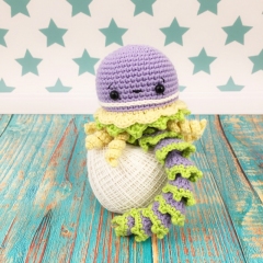 Milly the Jellyfish  amigurumi by tikvapatterns