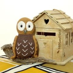 Tawny Barn Owl - Bird amigurumi by FROGandTOAD Creations