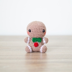 Baby - Gingerbread Man amigurumi pattern by Bunnies and Yarn