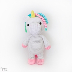 Mimi the Friendly Unicorn amigurumi by Bunnies and Yarn