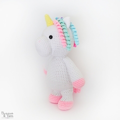Mimi the Friendly Unicorn amigurumi pattern by Bunnies and Yarn