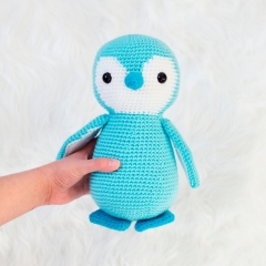 Rosie the Lovely Penguin amigurumi pattern by Bunnies and Yarn