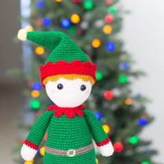 Sammy the Christmas Elf amigurumi pattern by Bunnies and Yarn