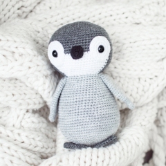 Yves the Lovely Penguin amigurumi pattern by Bunnies and Yarn
