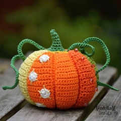 Patchwork pumpkin amigurumi by VendulkaM