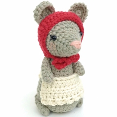 Mrs. Millie Mouse amigurumi by Crochet to Play