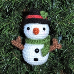 Santa and Friends Ornaments amigurumi by Crochet to Play