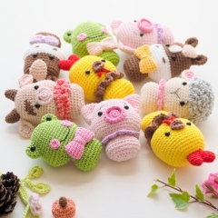 mini toys: frog, chick, sheep, pig, horse and cow amigurumi pattern by RNata