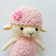 Dora the lamb amigurumi pattern by RNata