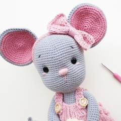 Kicky the cute mouse amigurumi pattern by Amalou Designs