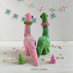 Jurassic Party - brontosaurus amigurumi by Happy Coridon