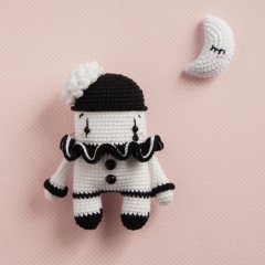 MINI Pierrot amigurumi by Maria Handmade Design